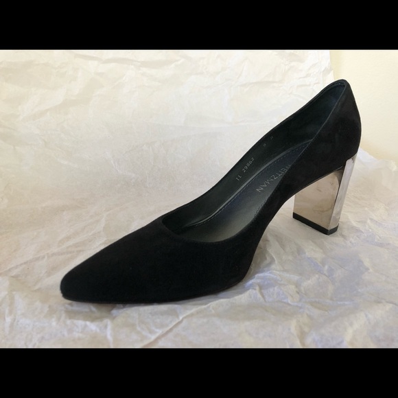 9M Stuart Weitzman Litelys6 Black Suede Pumps - Picture 3 of 13